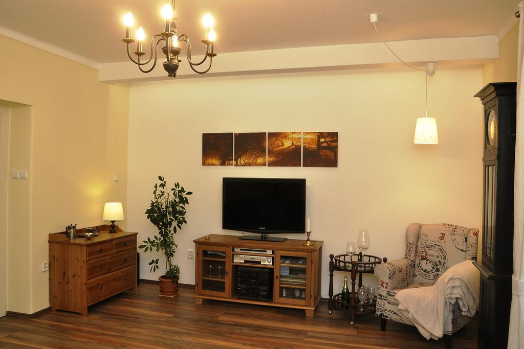 Atmospheric Quiet Apartment Prag Eksteriør billede